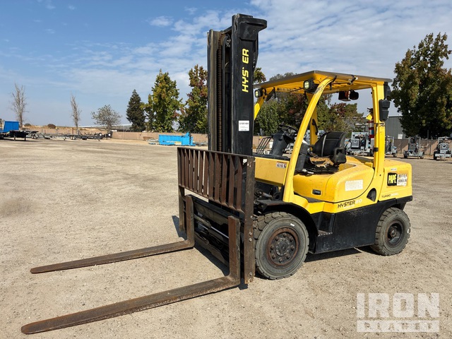 2012 Hyster H80 FT 7700 lb Pneumatic Tire Forklift