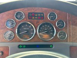 Cab with Spie luminose del motore