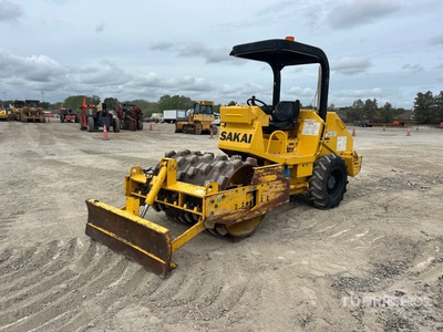 Sakai SV204TB Padfoot Drum Compactor