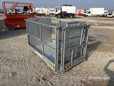 2018 Manitou PSE 4400/365 Telehandler Personnel Basket