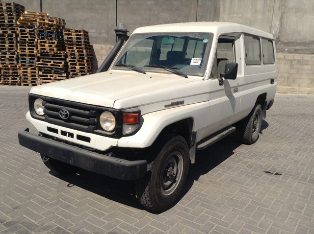 2006 (unverified) Toyota Land Cruiser 76 SUV 2006 (unverified) Toyota Land Cruiser 76 SUV