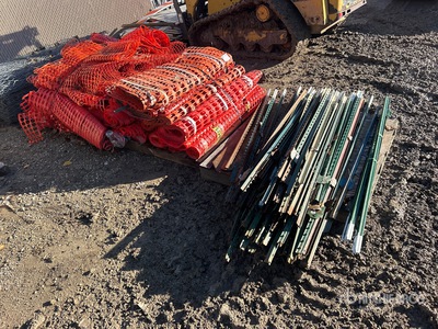 Quantity of (2) Pallets of Poly Fencing
