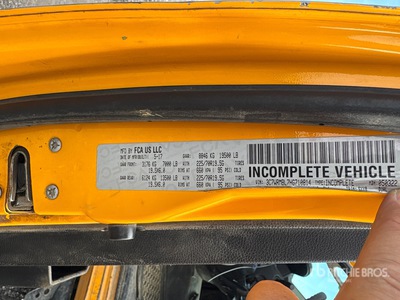 2017 Ram 5500 4x2 Camión volquete
