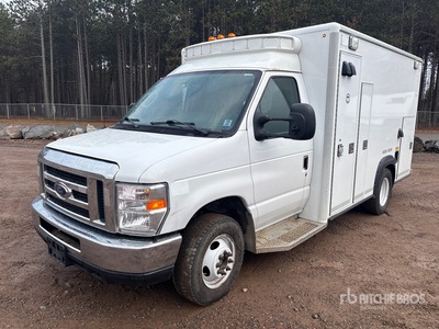2019 Ford E-350 4x2 Ambulancia