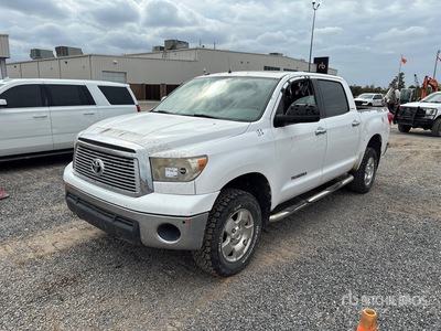 2012 Toyota Tundra Platinum 4x4 Crew Cab Pickup