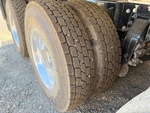 Underbody with Right Center Drive Tires