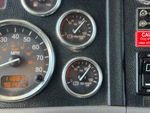 Cab with Control de Frenos