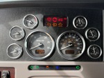 Cab with Luces de advertencia del motor