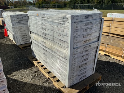 Quantity of (13) Leer Latitude Soft Folding Tonneau Cover Varios implementos camion (Unused)