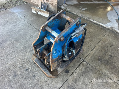 Okada OAC200 Plate Compactor Attachment