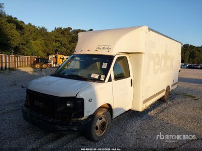 2016 GMC 3500 Savana Furgonetka