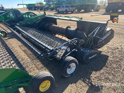 2009 MacDon PW7 14 ft Draper Combine Header