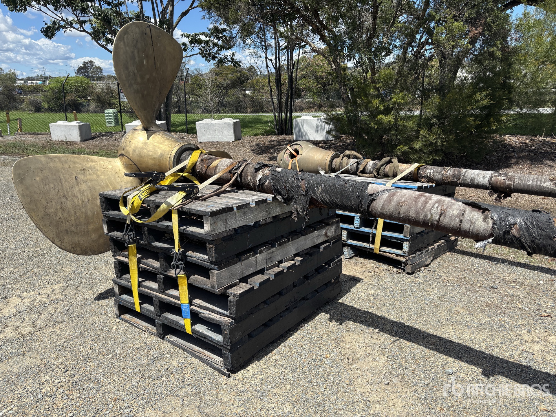 Propellers and propeller shafts