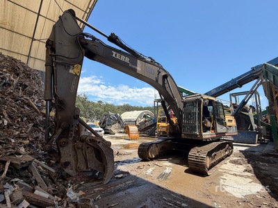 2017 Volvo EC300DL Tracked Excavator