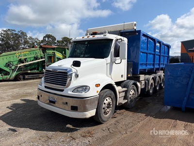 2021 Freightliner FLX Columbia 10x6 Ciężarówka hakowa