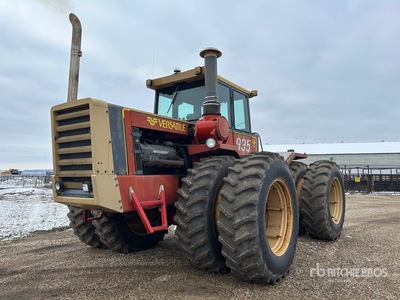 1981 Versatile 935 4WD-tractor