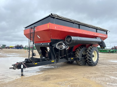 Farm King 1360 Grain Cart