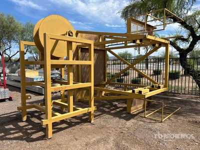 Multi Purpose Tower Platform & Hydraulic Rotating Track Stand Varios. Industrial