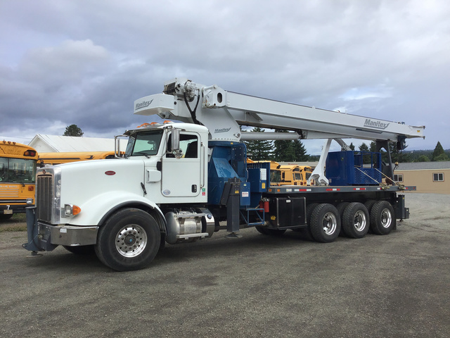 Manitex 35124 Straight Boom on 2013 Peterbilt 367 Tri/A Truck
