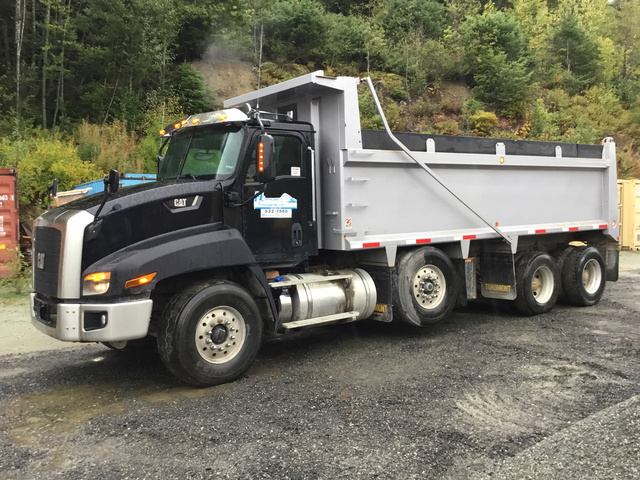 2016 Cat CT660S Tri/A Dump Truck 2016 Cat CT660S Tri/A Dump Truck