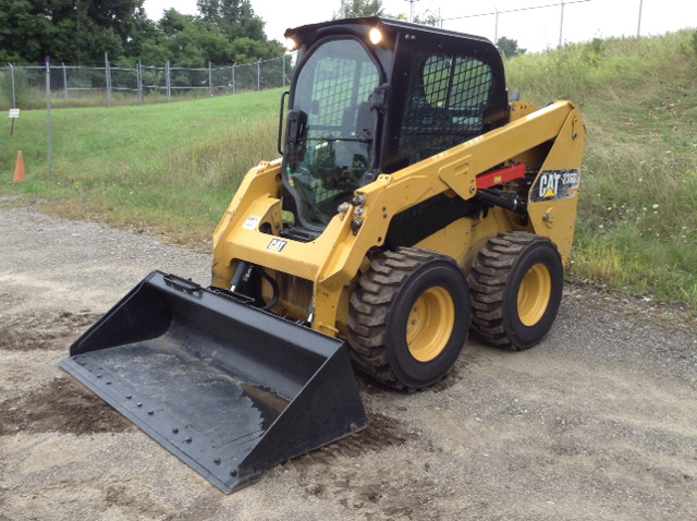 2017 Cat 236D Skid-Steer Loader