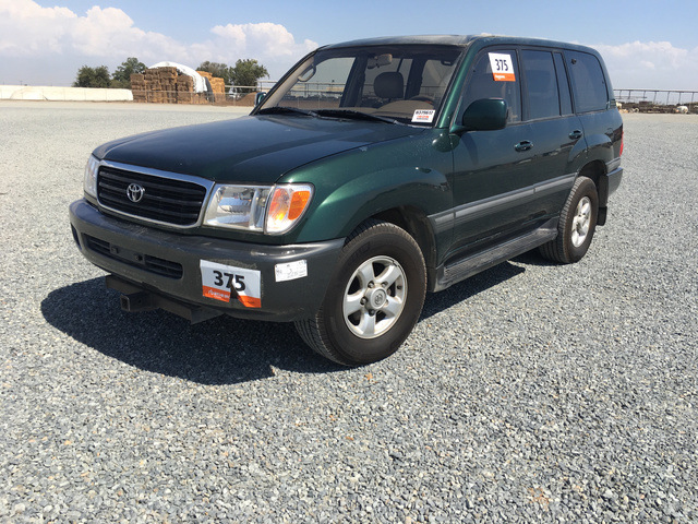 1999 Toyota Land Cruiser SUV 1999 Toyota Land Cruiser SUV