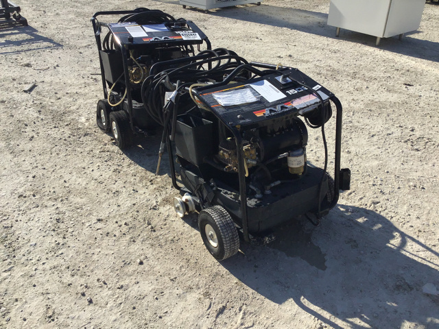 (2) Mi-T-M GH-1502-0M10 Pressure Washers