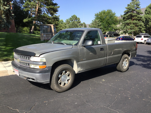 1999 Chevrolet Silverado K1500 4x4 Pickup 1999 Chevrolet Silverado K1500 4x4 Pickup