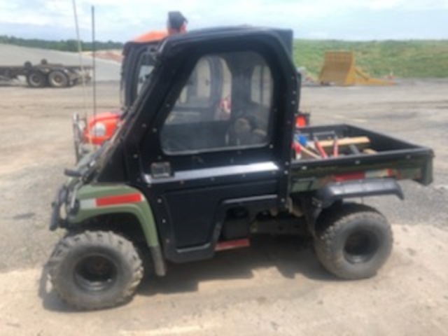 2006 (unverified) John Deere Gator Utility Vehicle 2006 (unverified) John Deere Gator Utility Vehicle