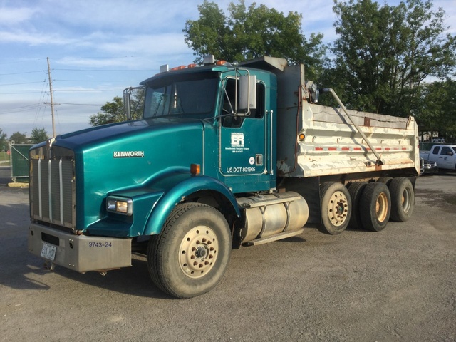 1997 Kenworth T800 Tri/A Dump Truck