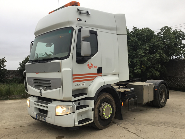 2006 Renault Premium 440DCi 4x2 Sleeper Truck Tractor