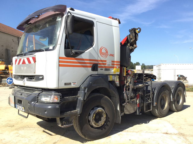 2004 Renault KERAX 420.34 6x4 Sleeper Truck Tractor