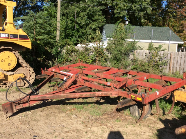 International Harvester 5000 Vibra Chisel Plow