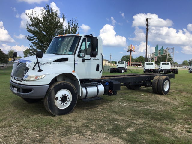 2014 International 4300 Cab & Chassis