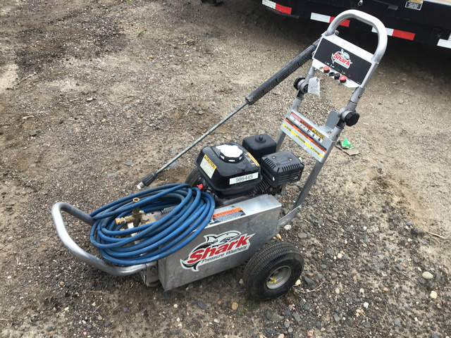 2015 (unverified) Shark BGA-252737 Pressure Washer