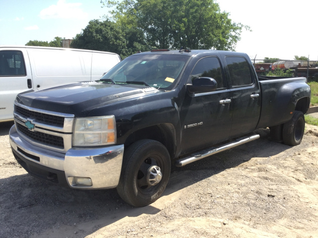 2008 Chevrolet Silverado LTZ K3500HD 4x4 Crew Cab Pickup 2008 Chevrolet Silverado LTZ K3500HD 4x4 Crew Cab Pickup