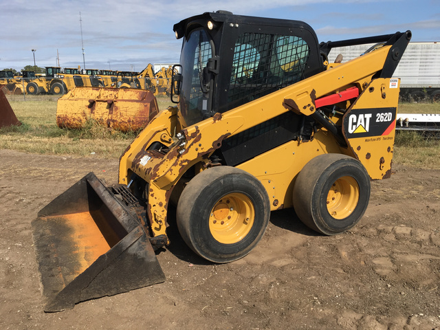 2015 Cat 262D Skid-Steer Loader
