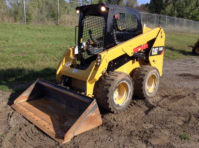 2017 Cat 236D Skid-Steer Loader
