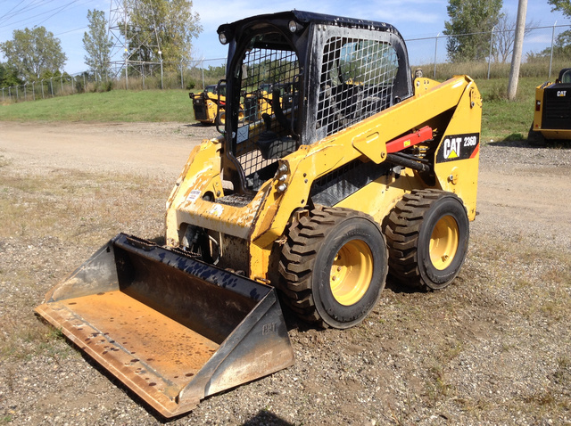 2016 Cat 236D Skid-Steer Loader