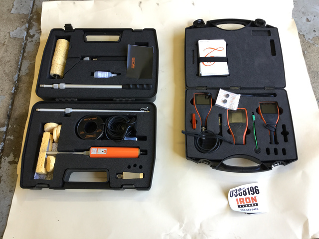 Elcometer Wet Sponge Holiday Detector