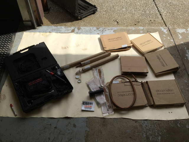 Elcometer Holiday Detector w/ Pipe Testing Coils