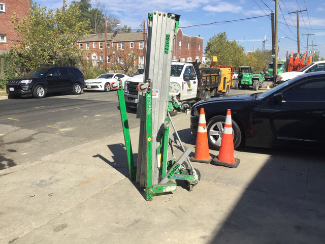 2012 Genie Material Hoist