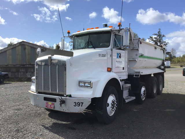 1995 Kenworth T800 Tri/A Dump Truck