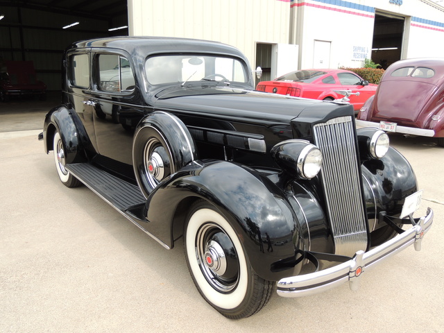 1936 Packard 120 B Club Sedan