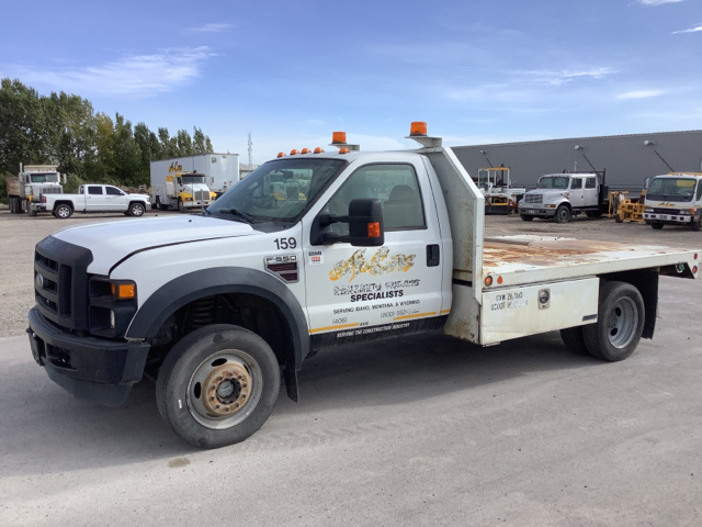 2008 Ford F-550 XL Super Duty 4x4 Flatbed Truck