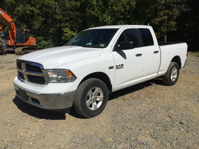 2015 Ram 1500 SLT 4x4 Crew Cab Pickup 2015 Ram 1500 SLT 4x4 Crew Cab Pickup