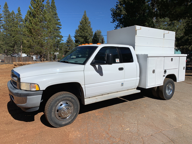 2001 Dodge Ram 3500 4x4 Utility Truck