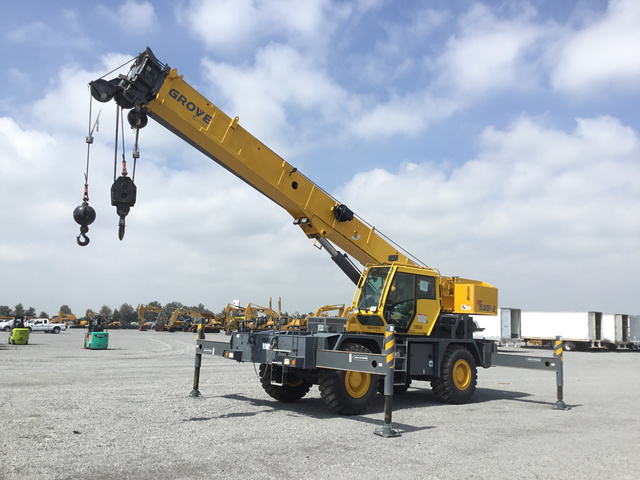 2015 Grove RT530E-2 Rough Terrain Crane 2015 Grove RT530E-2 Rough Terrain Crane