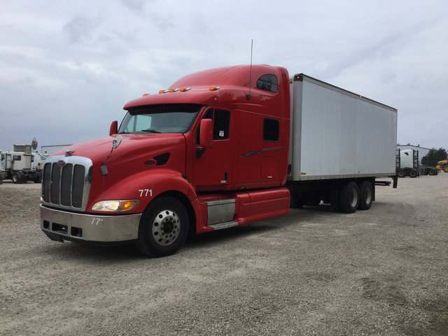 2007 Peterbilt 387 Cargo Truck