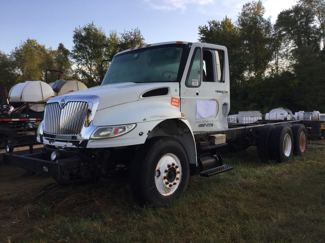 2008 International 4400 Cab & Chassis